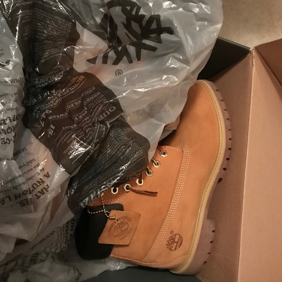 Timberland - Picture 2 of 2